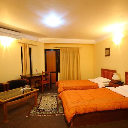 Royal Astoria Hotel Катманду Екстериор снимка