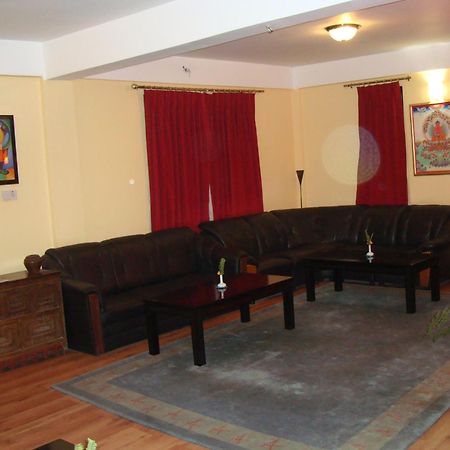 Royal Astoria Hotel Катманду Екстериор снимка
