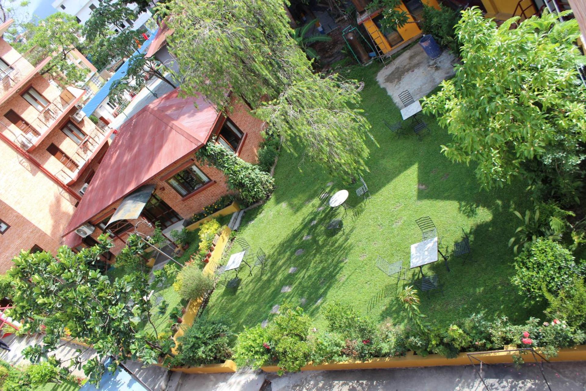 Royal Astoria Hotel Катманду Екстериор снимка